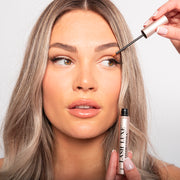 Lash Luxe Coverluxesilk model 2